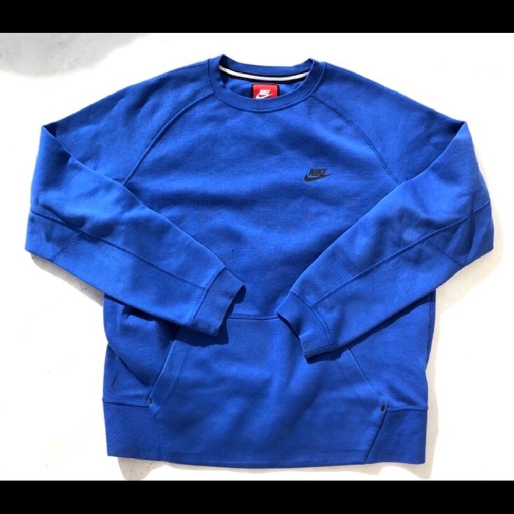 Nike Tech Fleece Crewneck. Very comfortable.